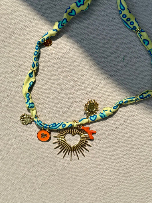 LE COLLIER VERT D'EAU - COEUR